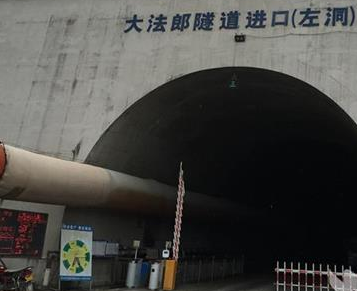 中国造桥修路发展迅速,环链电动向日葵黄色网站立了大功
